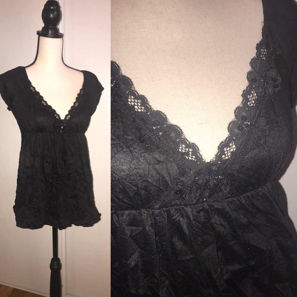 V neck crinkle short sleeve top